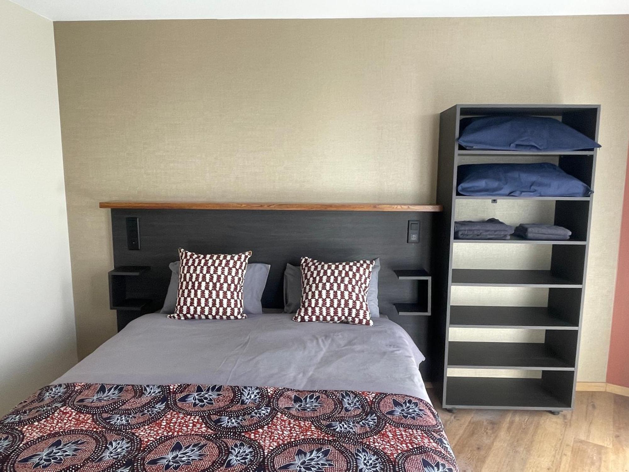 Aparthotel Smart 105 *