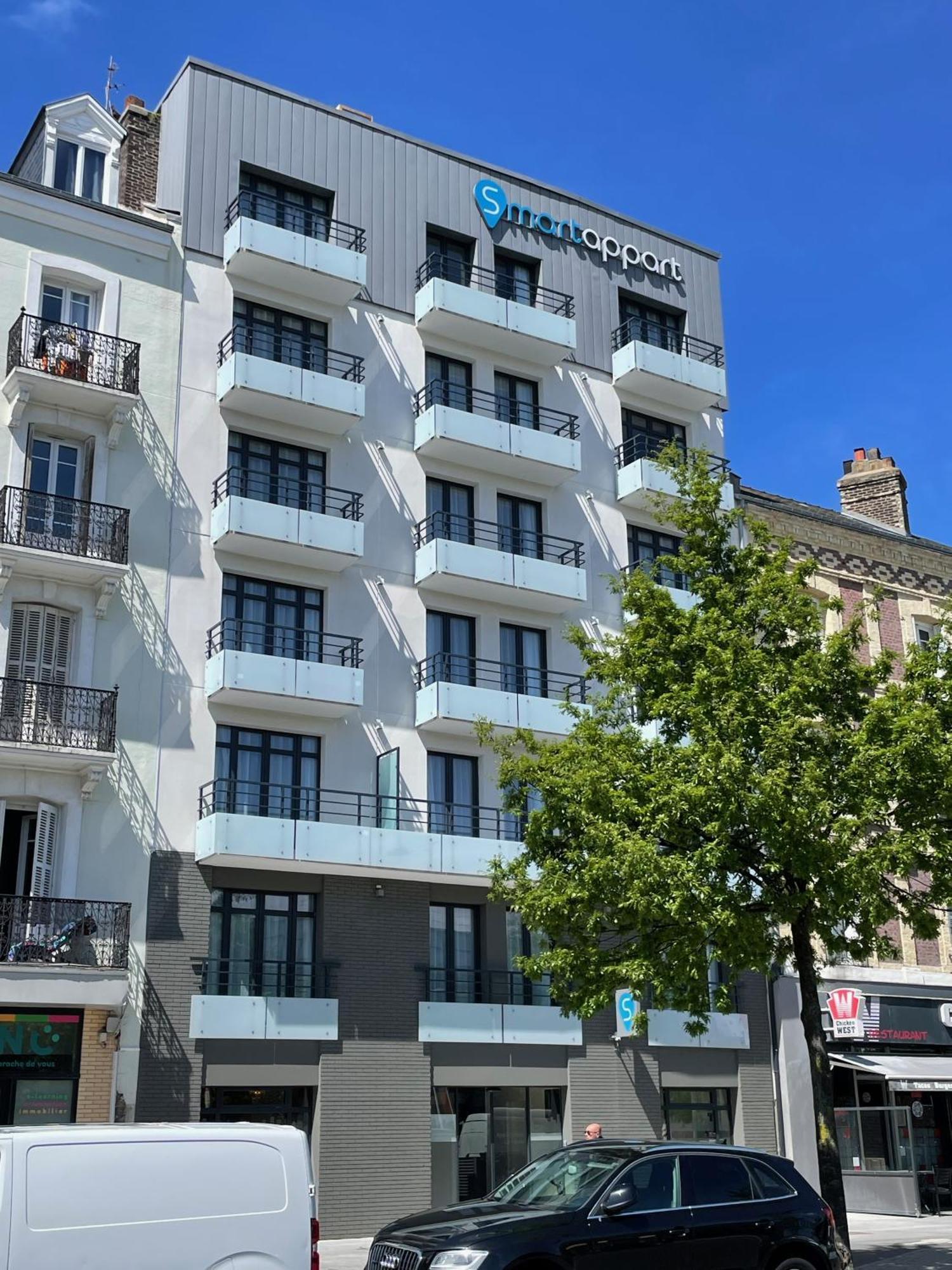 Smart 105 Aparthotel
