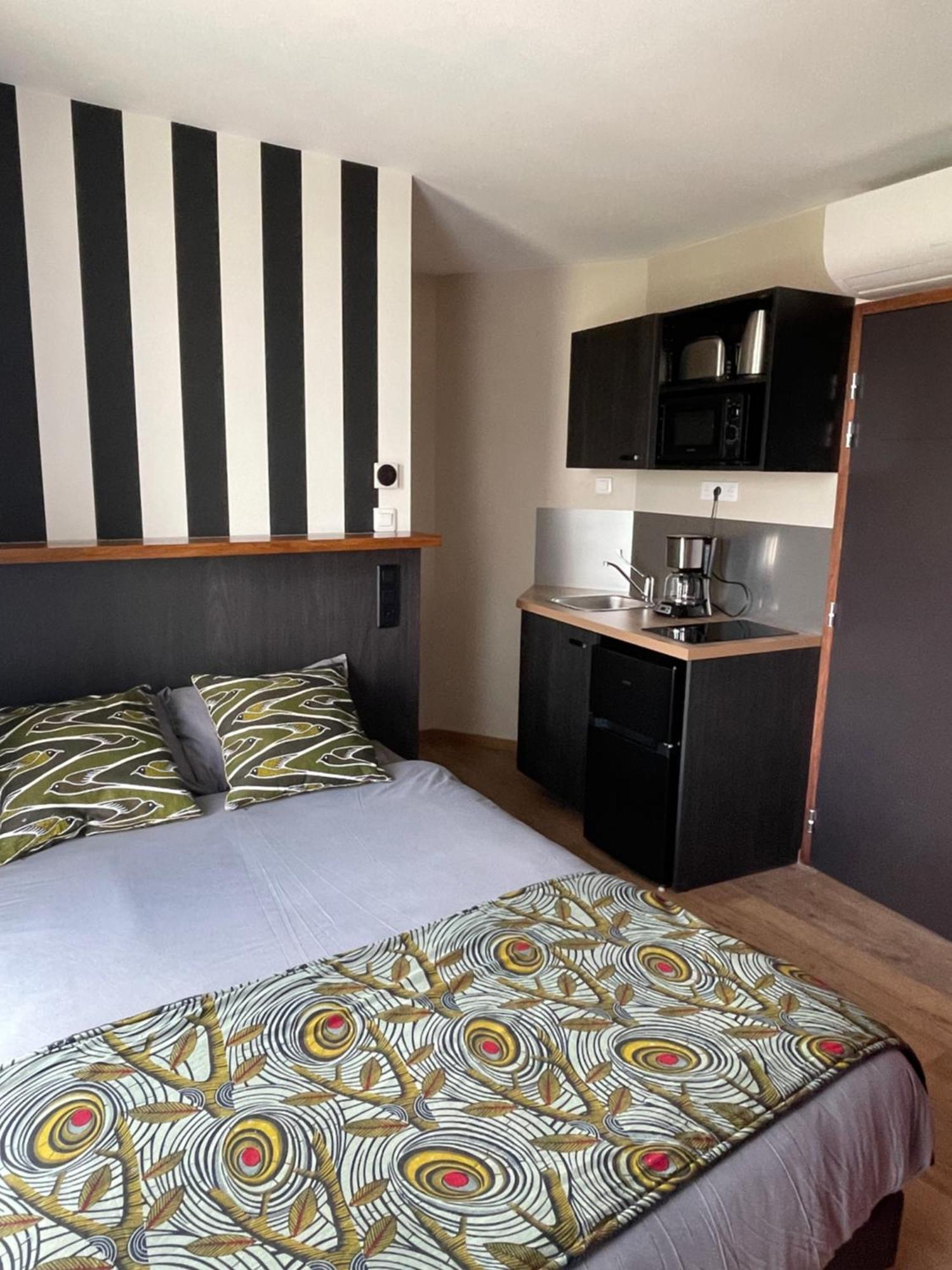 Aparthotel Smart 105 *